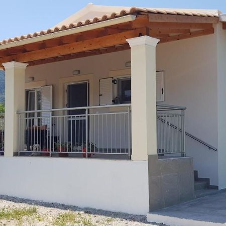 Casa Loukia Lägenhet Gastouri  Exteriör bild